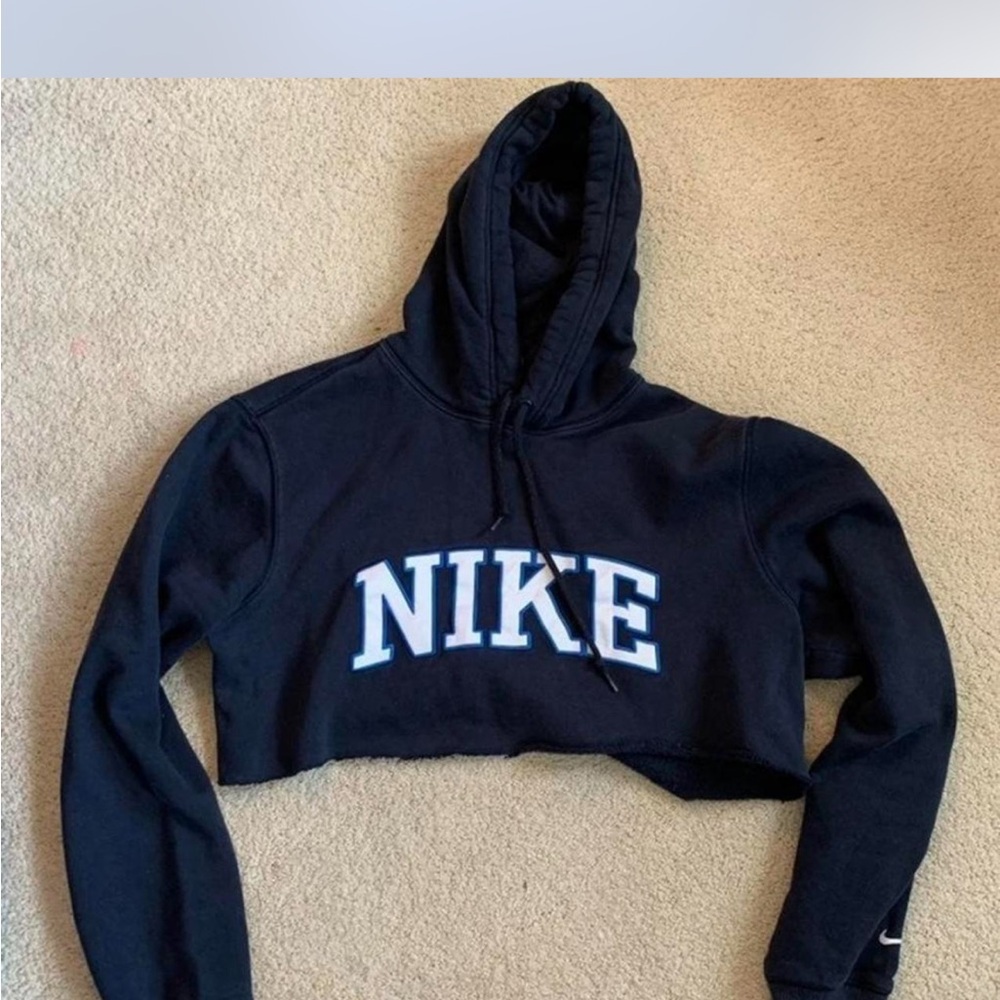Nike cropped hoodie
